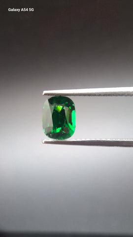 Tsavorit garnet