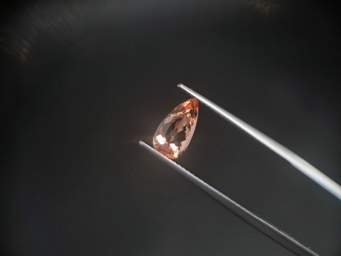 Exklusiver Imperial-Topas aus Brasilien – 1,38 ct – Eleganter Tropfenschliff