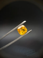 Yellow saphir