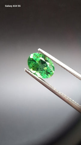 Tsavorit garnet Oval