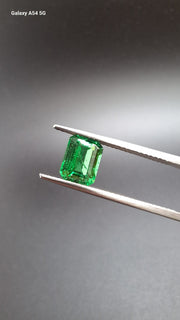 Tsavorit garnet Hexagonal