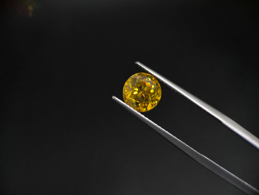 Seltener Sphalerit – Brillantes Goldgelb – 2,68 ct