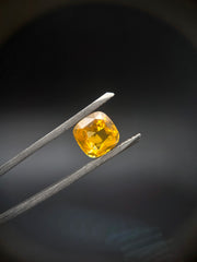 Yellow saphir