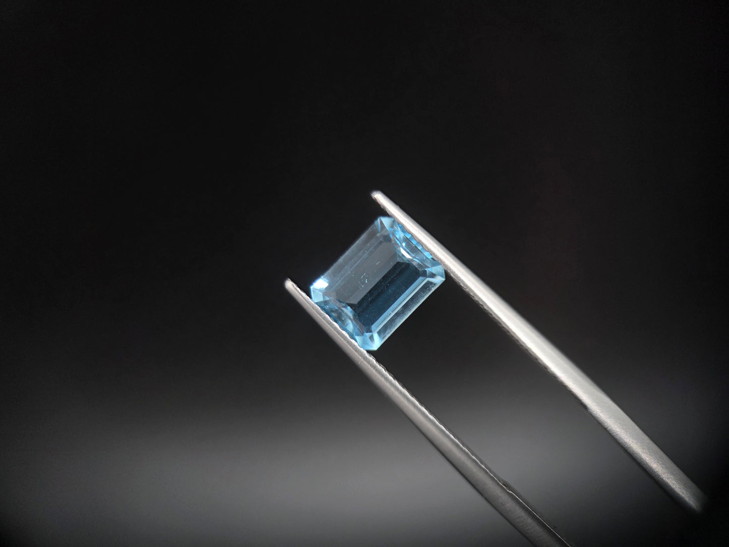 Exklusiver Aquamarin im Smaragdschliff – 1,24 Karat