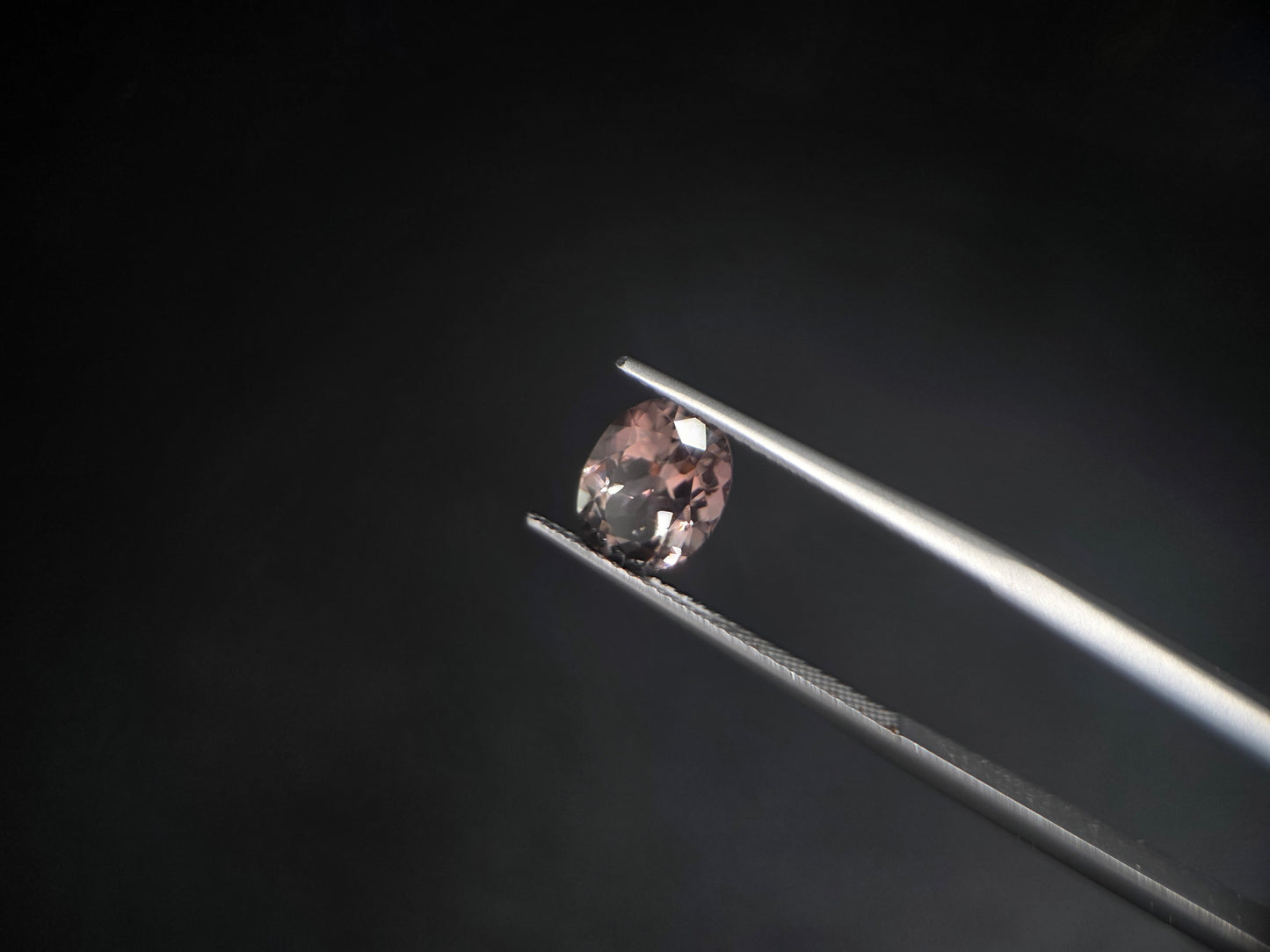 Edler Turmalin aus Nigeria – Brillanter Schliff – 1,93 ct