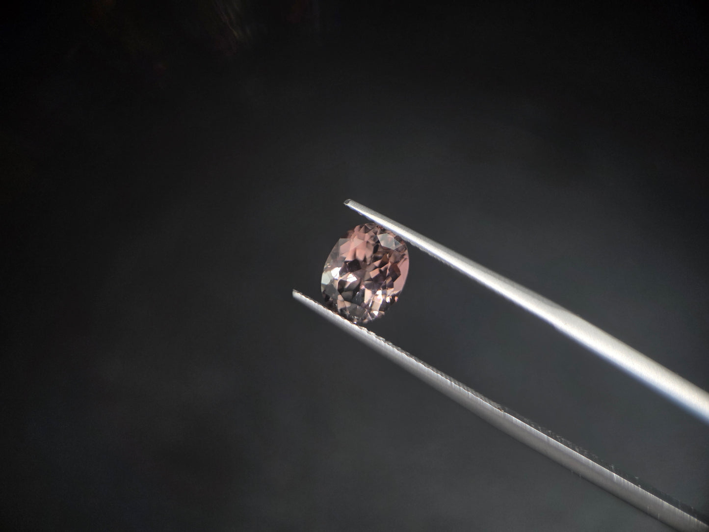 Edler Turmalin aus Nigeria – Brillanter Schliff – 1,93 ct